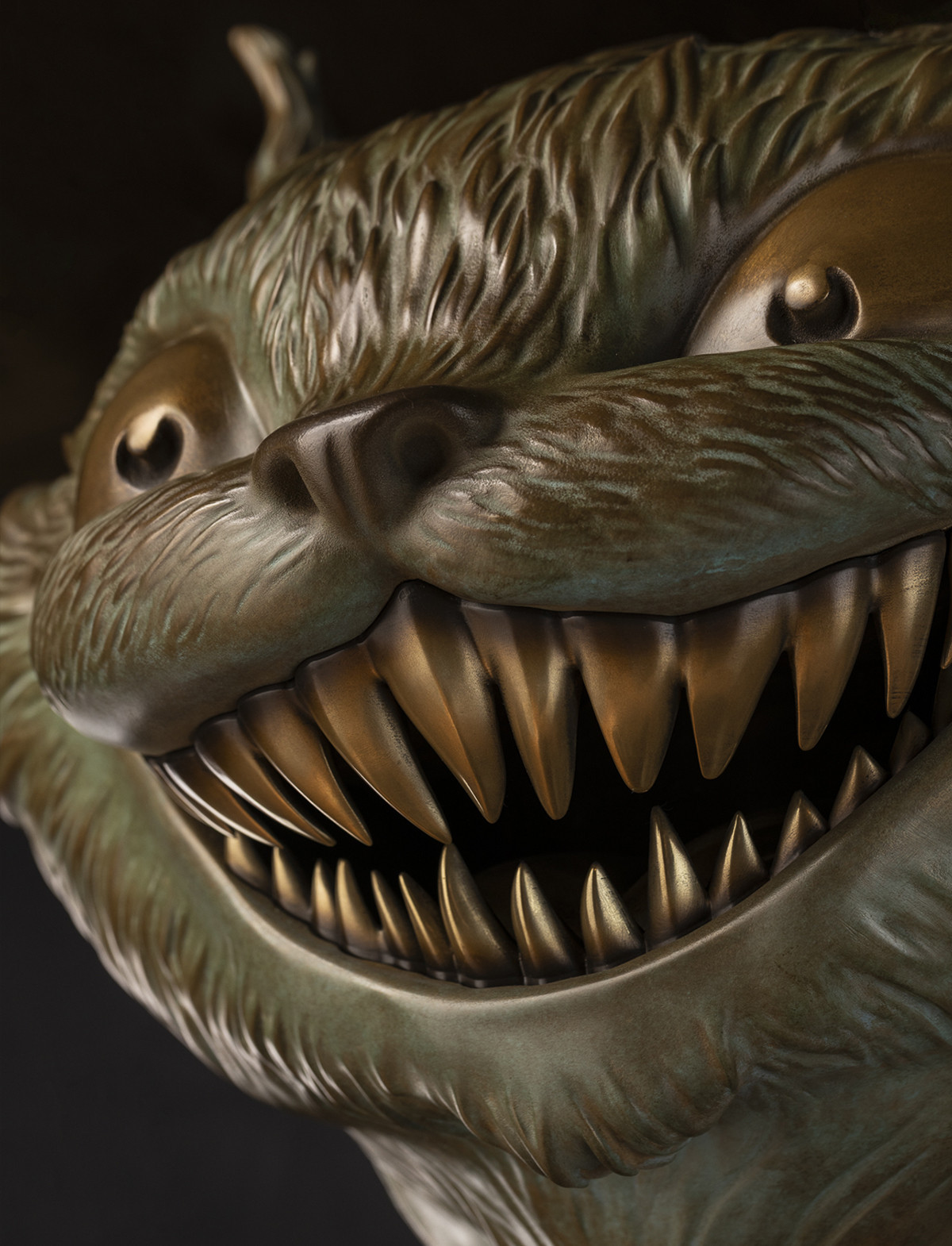 Vertical - Alice lifesize