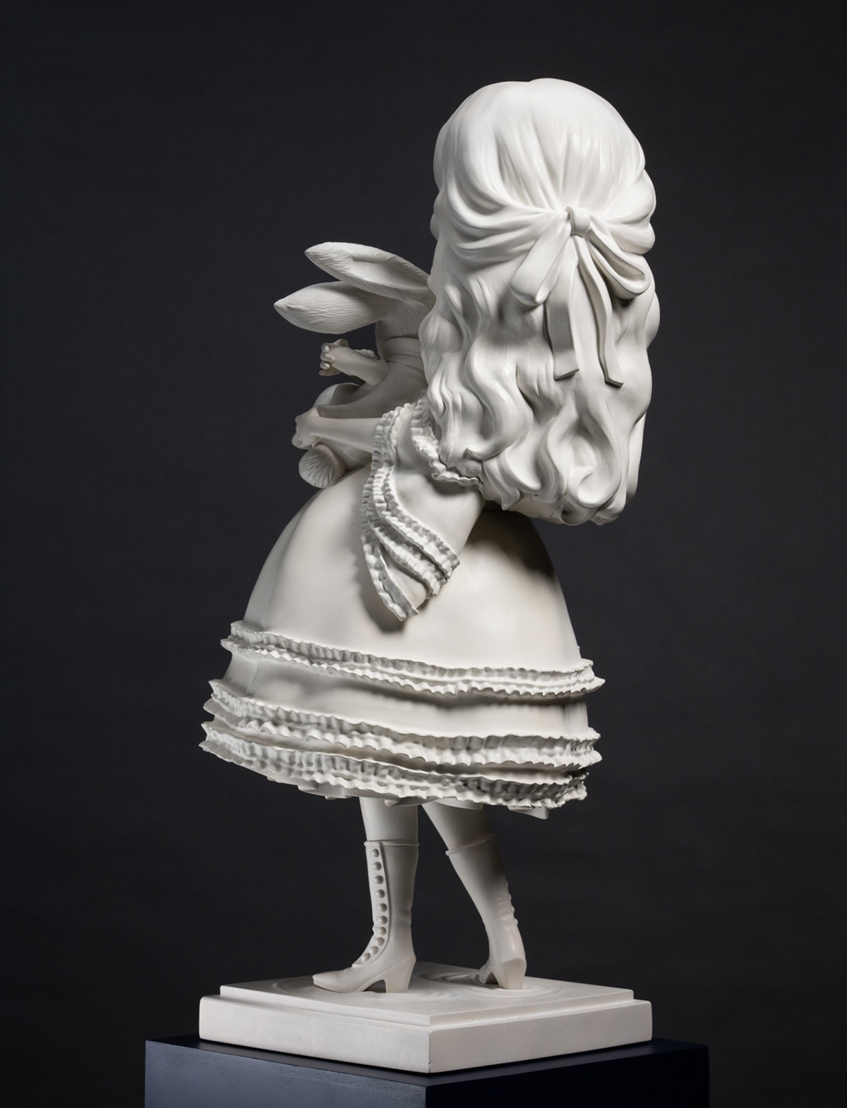 Alice - lapin - porcelaine - vertical