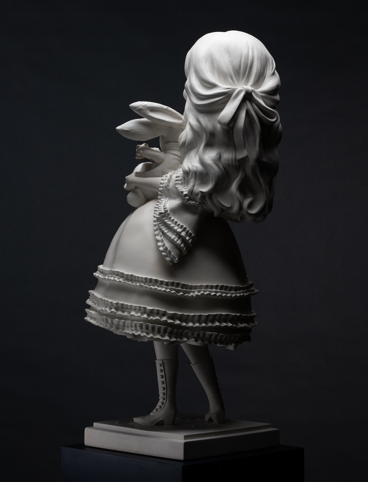 Alice - lapin - porcelaine - vertical